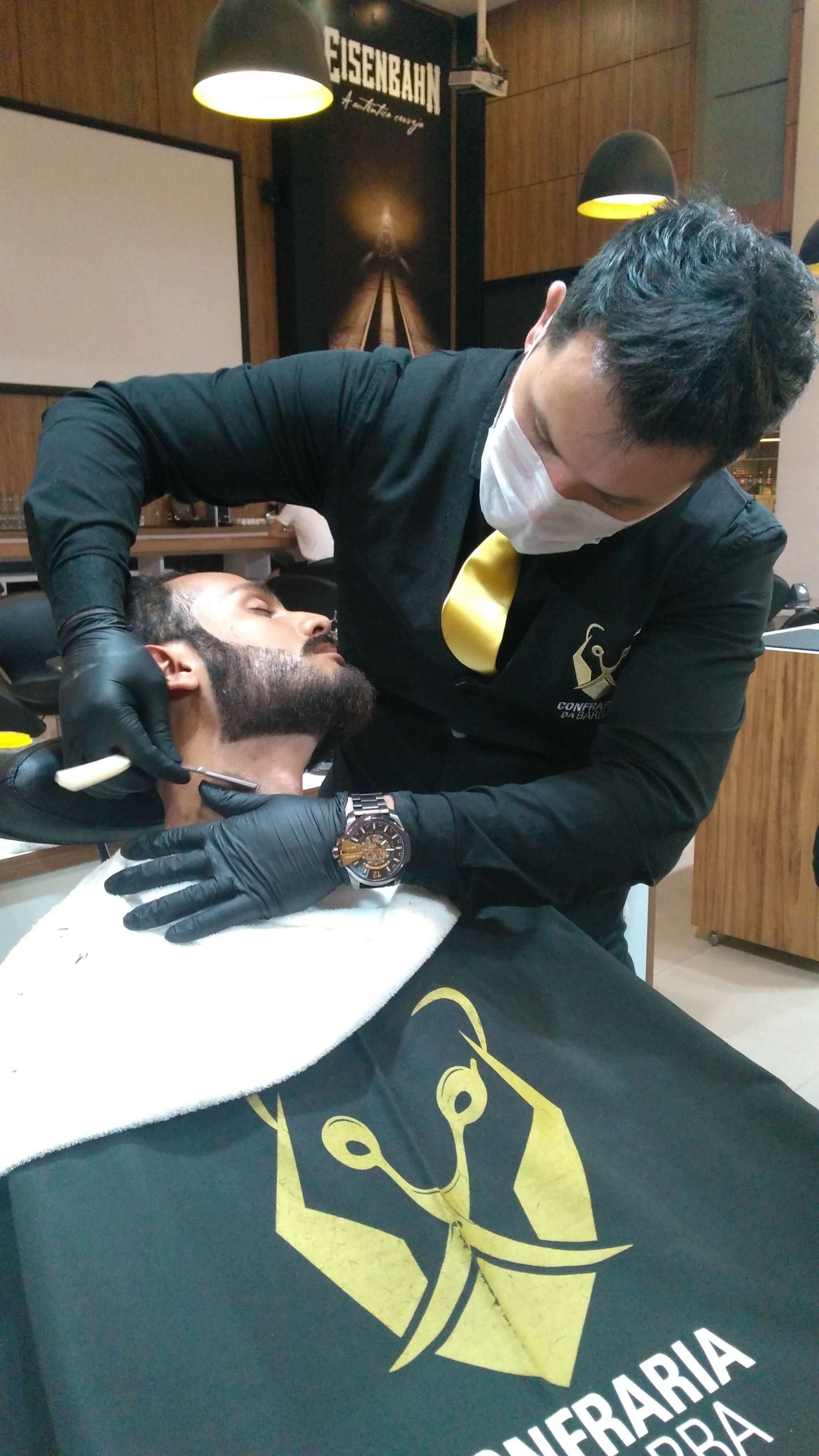 Finalizando o visual para o personagem.